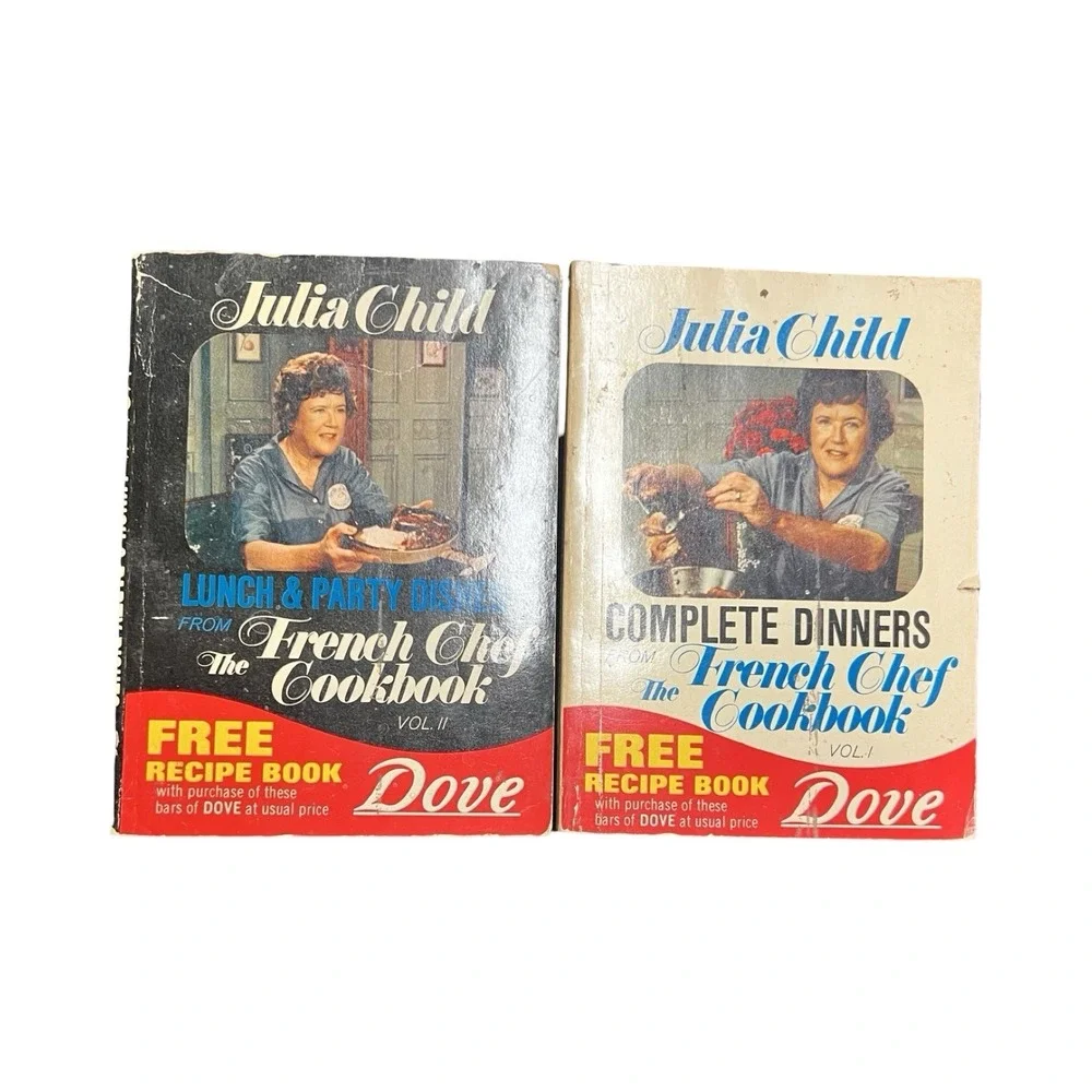 Julia Child The French Chef Cookbook Vol‎ I & II Bantam Minibooks 1972 Dove Set